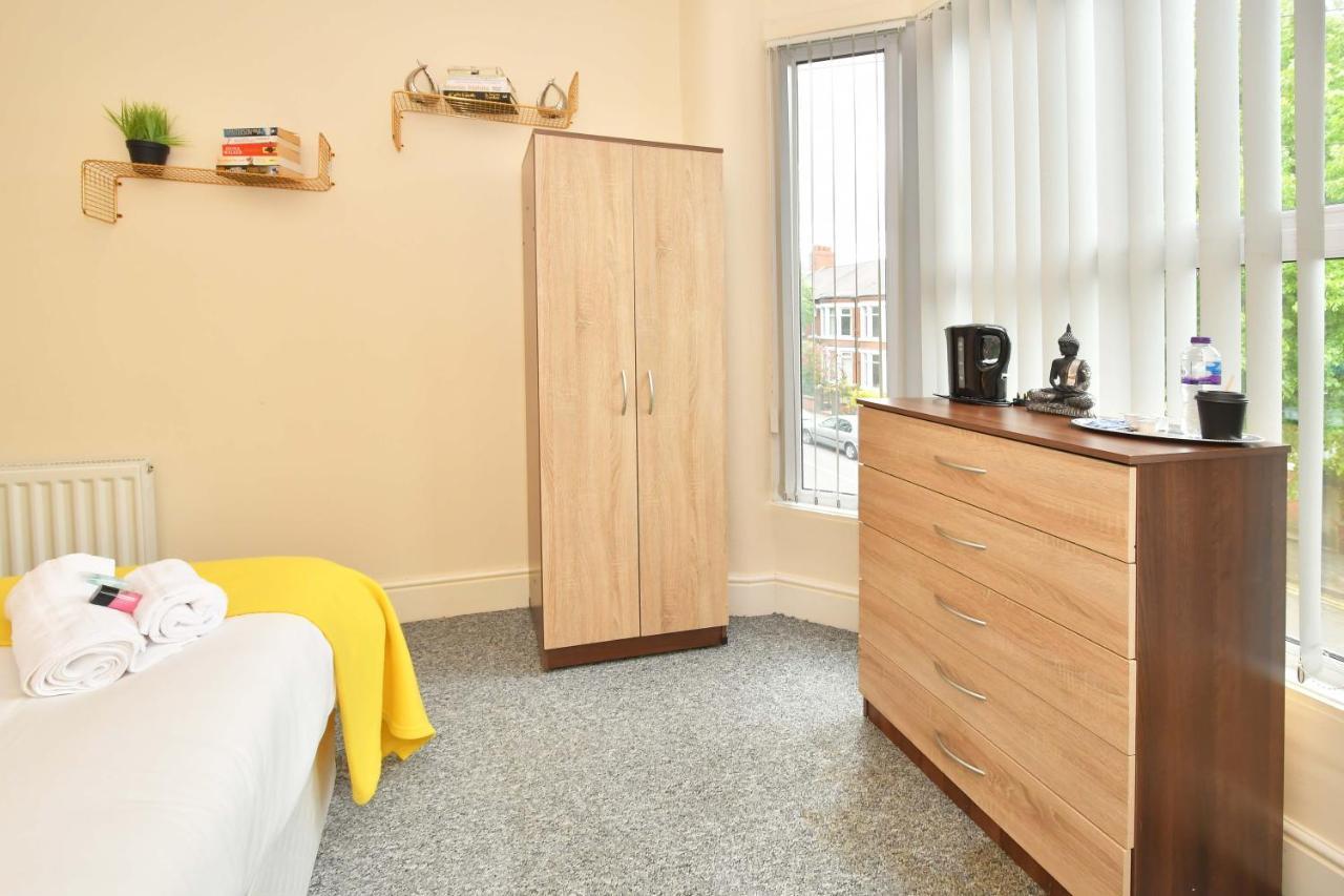 Townhouse @ 178 Ruskin Road Crewe Eksteriør bilde
