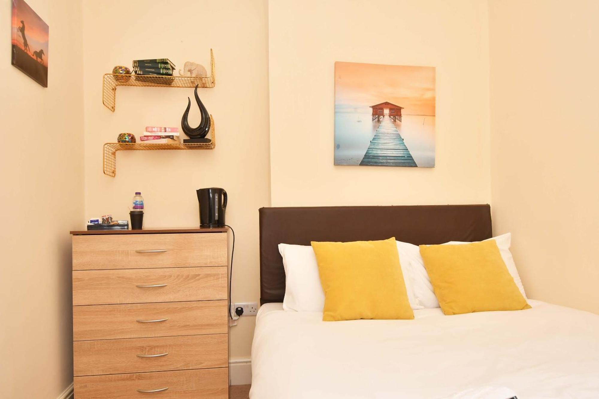 Townhouse @ 178 Ruskin Road Crewe Eksteriør bilde